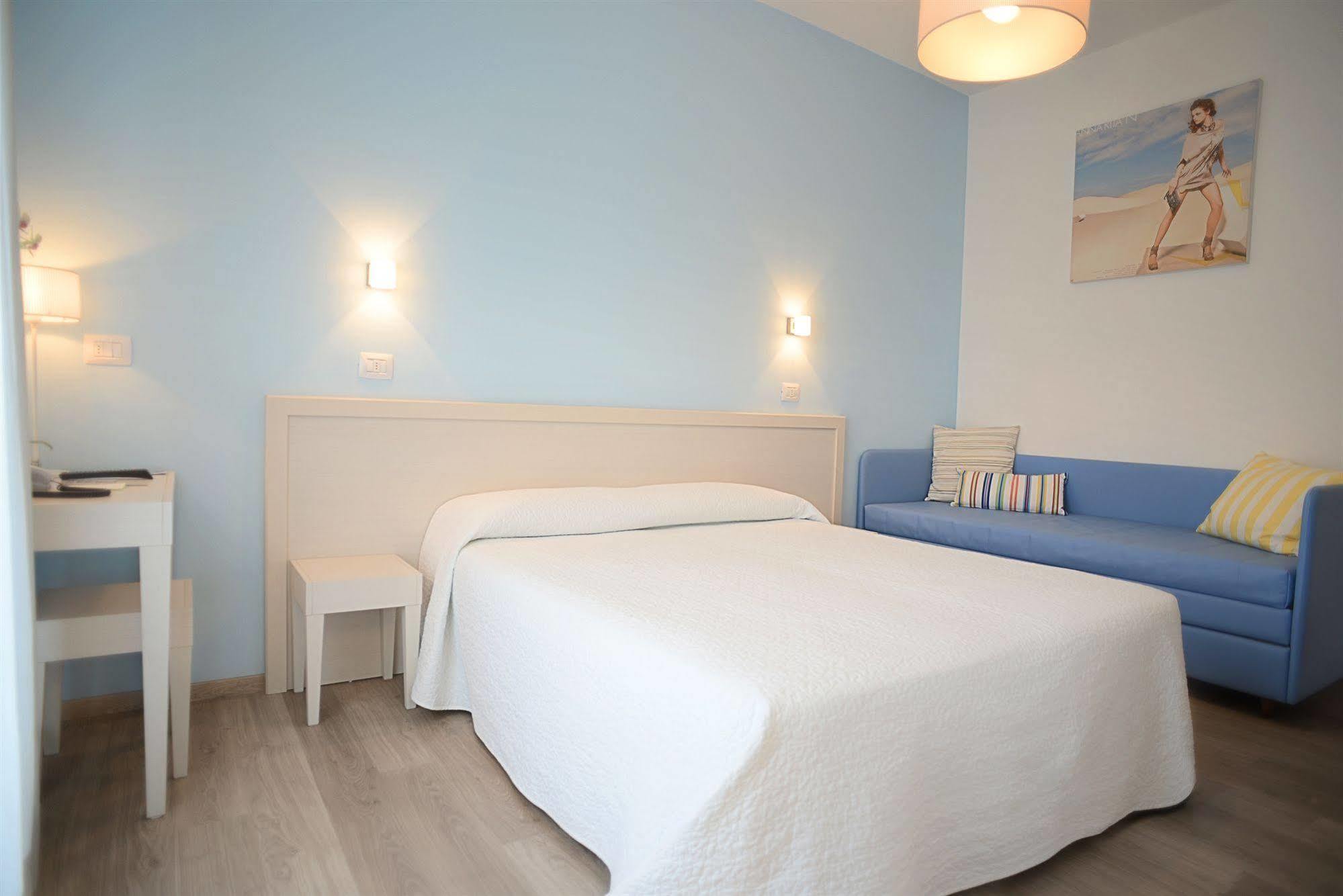 Maree Hotel Чезенатіко Екстер'єр фото